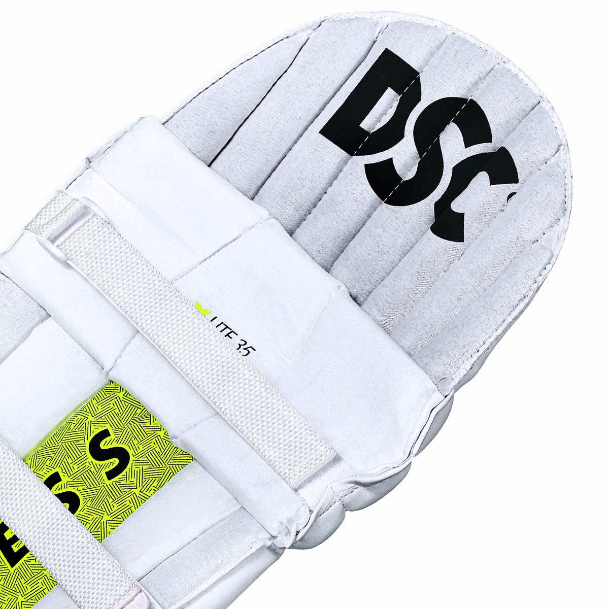 DSC Xlite 35 Batting Leg Guard - Junior - Image 4